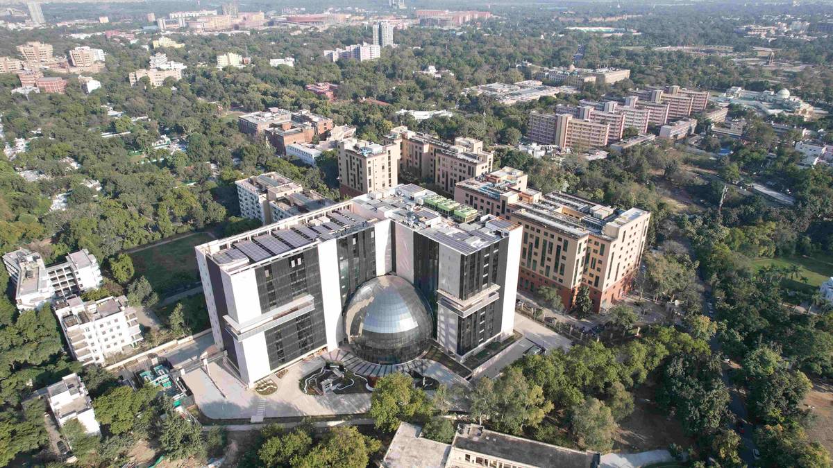 GENERAL POOL OFFICE AND ACCOMODATION - 2, NEW DELHI